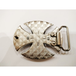 Cross shaped belt buckle with star