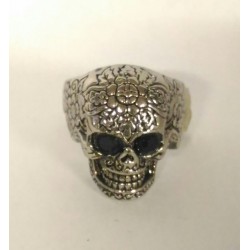 Skull ring with black eyes