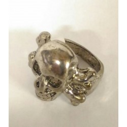 Anillo calavera tibias 